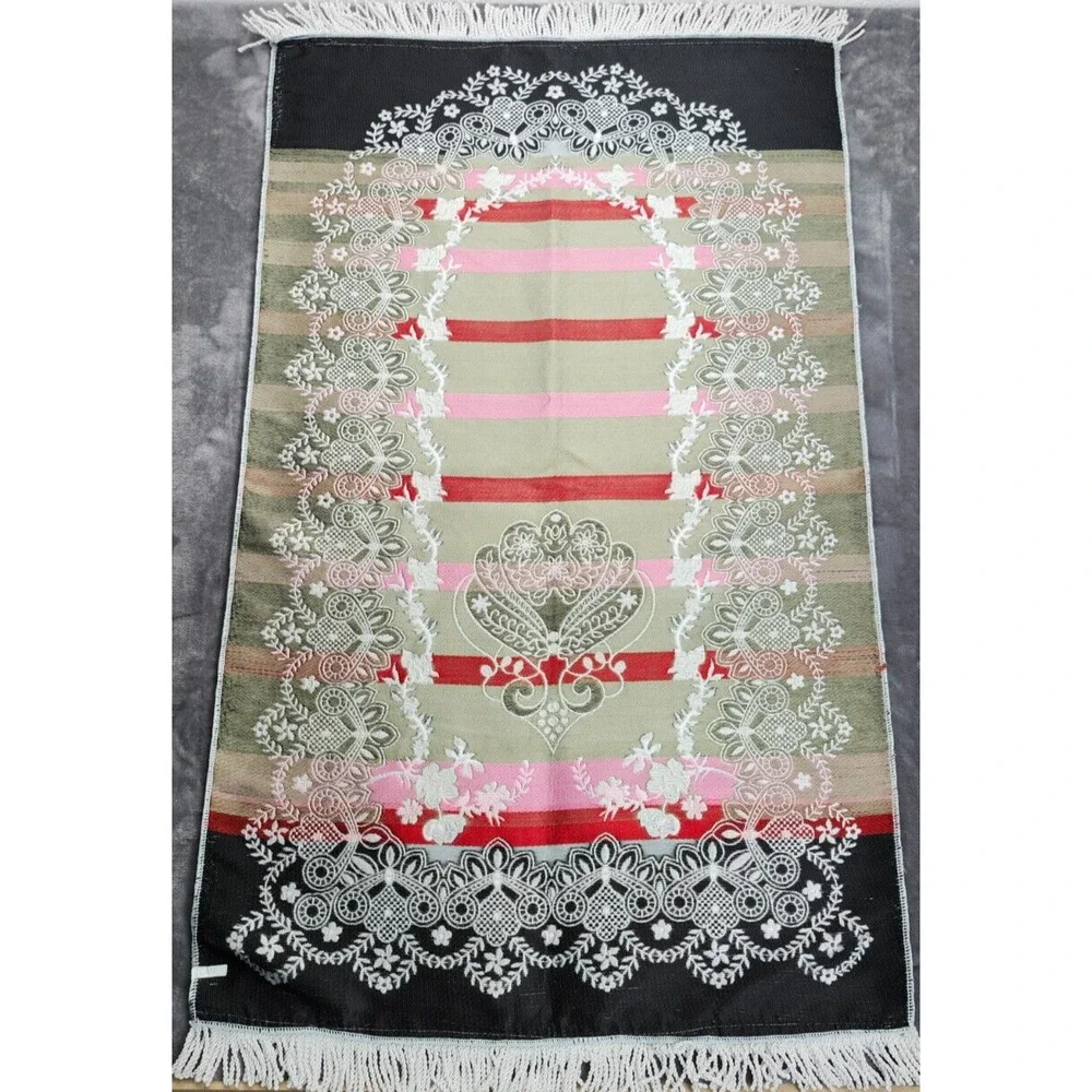 Pink and White Embroidered Islamic Prayer Rug, Prayer Mat 27.5" x 48" - Picture 2 of 8
